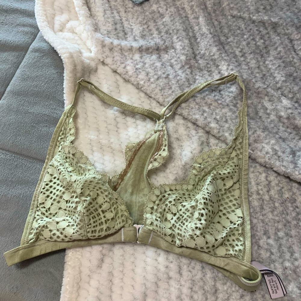 victoria’s secret bralette. size small. color:green/yellow
